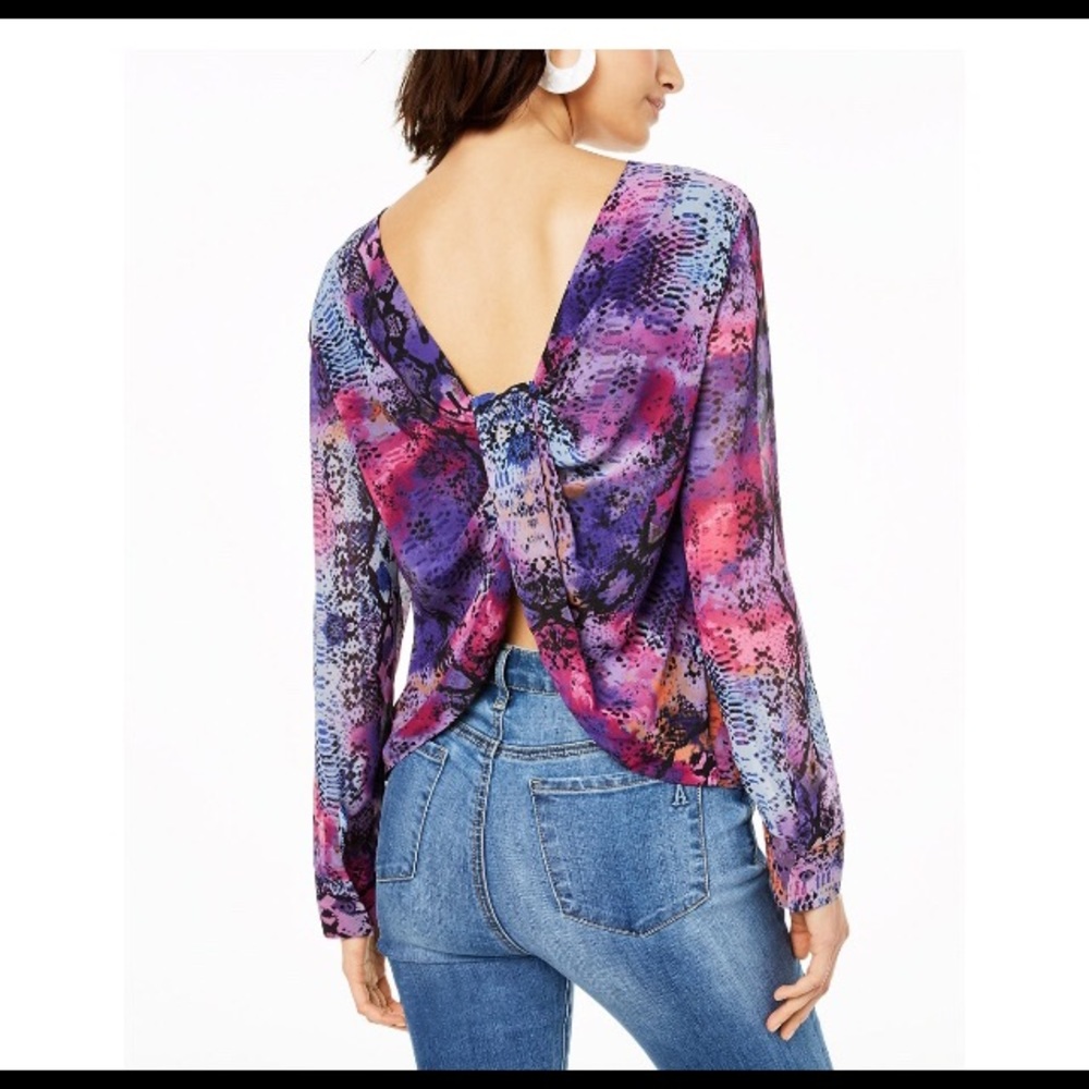 🆕Woman Snake-print Twist Top - Picture 2 of 4